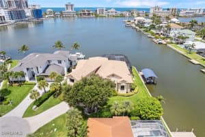 431 Palm Ct, Naples
