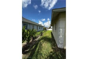 910 10th Place, Cape Coral, FL 33991 Sold 08/25/25