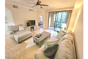 12975 Positano Cir 104, Naples