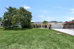 639 Pompano Dr, Naples