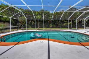 639 Pompano Drive, Naples, FL 34110 - MLS#225054626