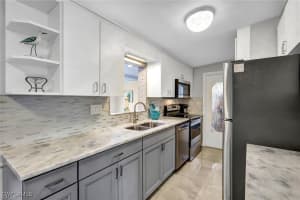 2047 Harbor Lane, Naples, FL 34104 - MLS#225054659