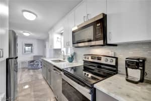 2047 Harbor Lane, Naples, FL 34104 - MLS#225054659