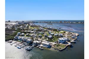 921 Prescott Street, Fort Myers Beach, FL 33931 - MLS#225054712