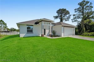 908 Barcia Street, Lehigh Acres, FL 33974 - MLS#225054727