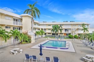 1100 8th Ave S 211b, Naples