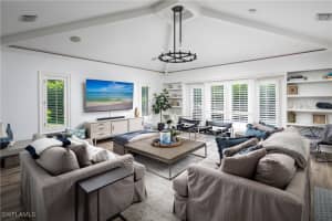 420 Palm Circle, Naples, FL 34102 - MLS#225054766