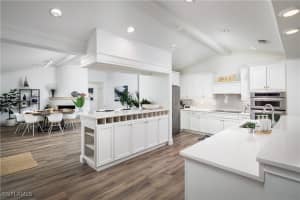 420 Palm Circle, Naples, FL 34102 - MLS#225054766