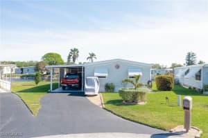 513 Cape Florida Lane, Naples, FL 34104 - MLS#225054813