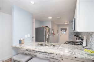 513 Cape Florida Lane, Naples, FL 34104 - MLS#225054813