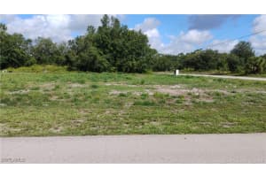 536 Parker Avenue, Lehigh Acres, FL 33974 - MLS#225054826