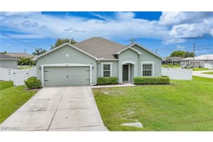 2210 Sw 25th Ter, Cape Coral