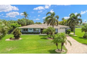 101 41st Terrace, Cape Coral, FL 33904 - MLS#225054913