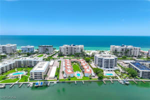 3070 Gulf Shore Blvd N 104, Naples