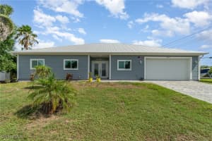 3557 Sea Holly Ln, St James City