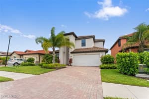 1588 Santiago Cir, Naples