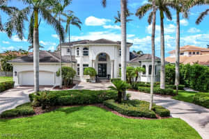 384 Mooring Line Dr, Naples