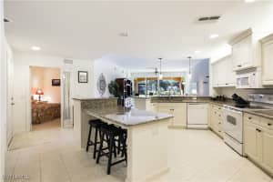8565 Via Garibaldi Cir 104, Estero