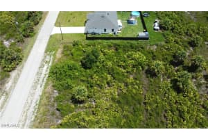 929 Norton Avenue, Lehigh Acres, FL 33974 - MLS#225055181