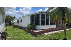 512 Crampton Lane, North Fort Myers, FL 33903 - MLS#225055209