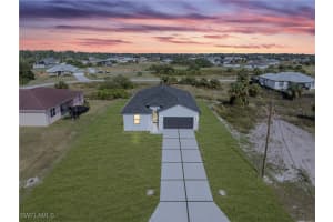 7014 Alfa Circle, Labelle, FL 33935 Sold 10/10/25