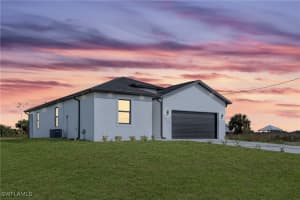 7014 Alfa Circle, Labelle, FL 33935 Sold 10/10/25