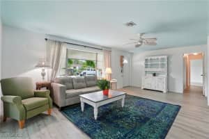4011 Coconut Circle, Naples, FL 34104 - MLS#225055257