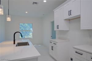 524 Fairfax Avenue, Lehigh Acres, FL 33974 - MLS#225055265