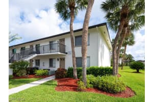 3603 Arctic Cir 402, Naples