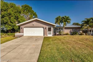 907 16th Terrace, Cape Coral, FL 33990 - MLS#225055328