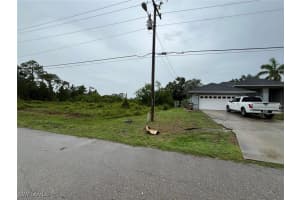 731 Bently Street, Lehigh Acres, FL 33974 - MLS#225055428