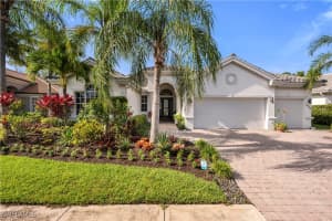 16100 Parque Ln, Naples