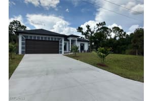 2520 74th Street, Lehigh Acres, FL 33971 - MLS#225055491