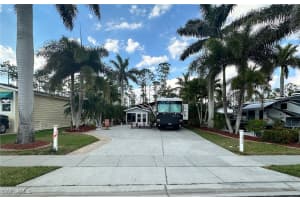 1232 Diamond Lake Circle, Naples, FL 34114 - MLS#225055505