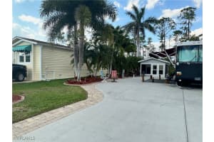 1232 Diamond Lake Circle, Naples, FL 34114 - MLS#225055505