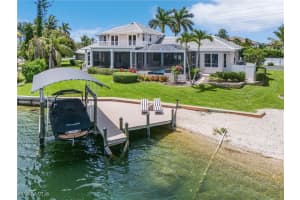 5870 Harborage Dr, Fort Myers