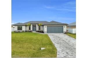 1241 Nw 37th Pl, Cape Coral