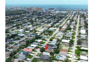 725 95th Ave N, Naples