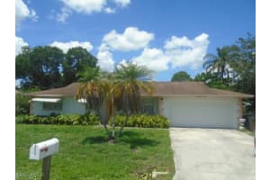2119 Hibiscus Rd, Fort Myers