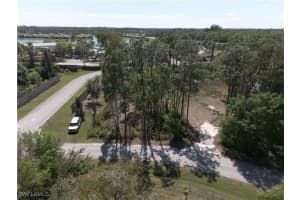 2086 Brooklawn Drive, North Fort Myers, FL 33917 - MLS#225055655