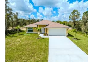 722 La Plata Ave, Lehigh Acres