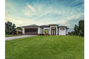 503 Lincoln Boulevard, Lehigh Acres, FL 33936 - MLS#225055754