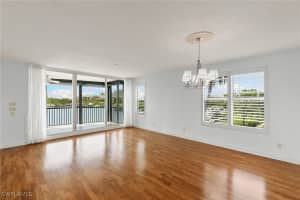 420 Cove Tower Drive, Naples, FL 34110 Sold 10/14/25