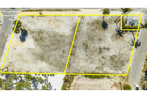 111 Coconut Drive, Fort Myers Beach, FL 33931 - MLS#225055861