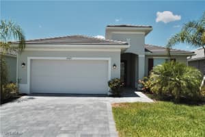 2445 Orchard St, Naples
