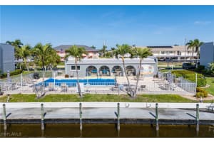 4549 Se 5th Pl 211, Cape Coral