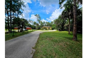 2640 4th Avenue, Naples, FL 34120 - MLS#225055923