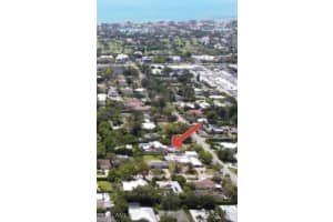 1260 26th Avenue, Naples, FL 34103 - MLS#225055952