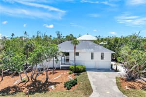 1043 Blue Heron Dr, Sanibel