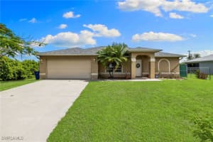 3206 8th Street, Lehigh Acres, FL 33976 - MLS#225055964